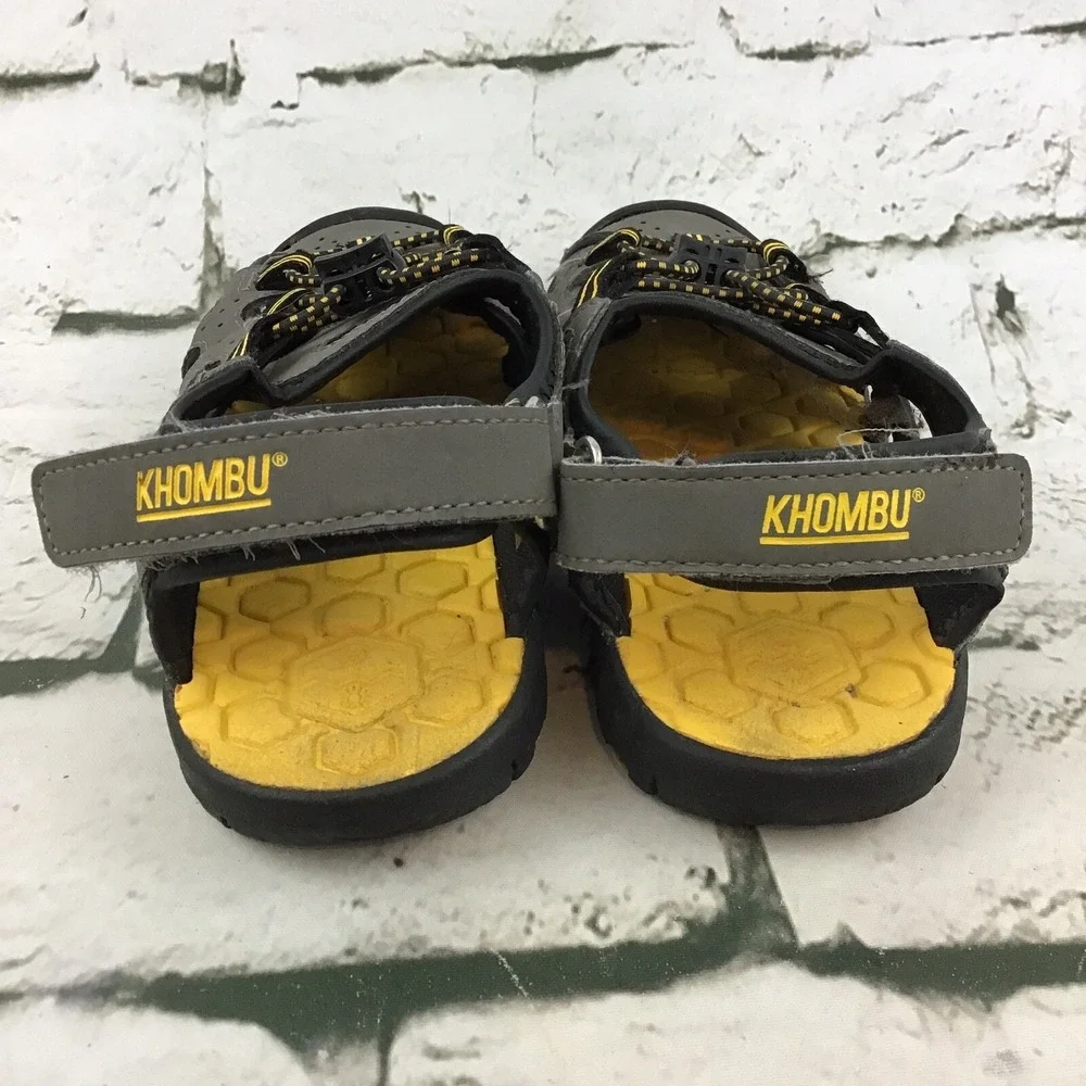 Khombu Boys Sz 13 Kyle Hiking Sandals Water Resistant Trail Shoes